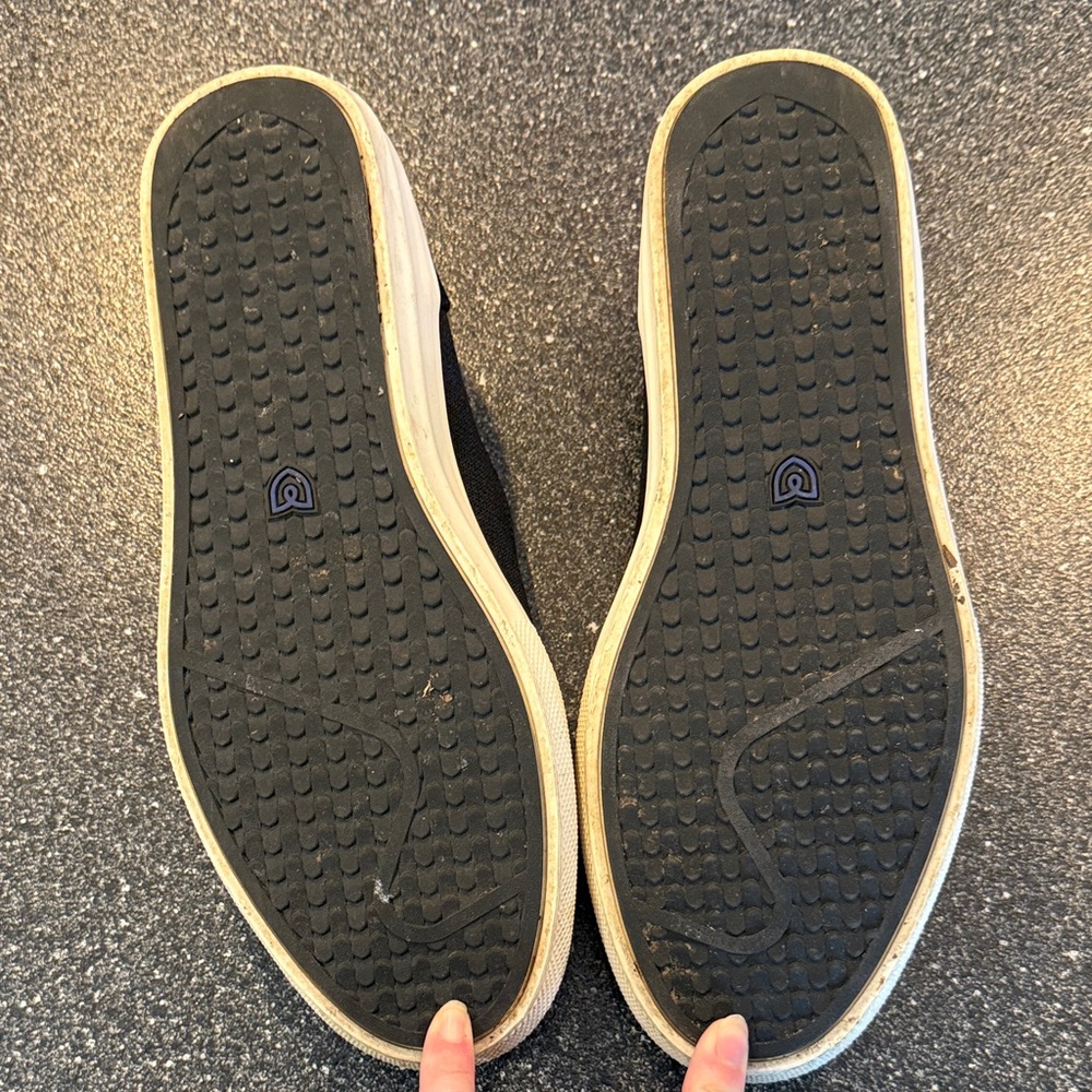 Rothy's Women’s Black The Original Slip On Sneaker - size 10 - Picture 4 of 6